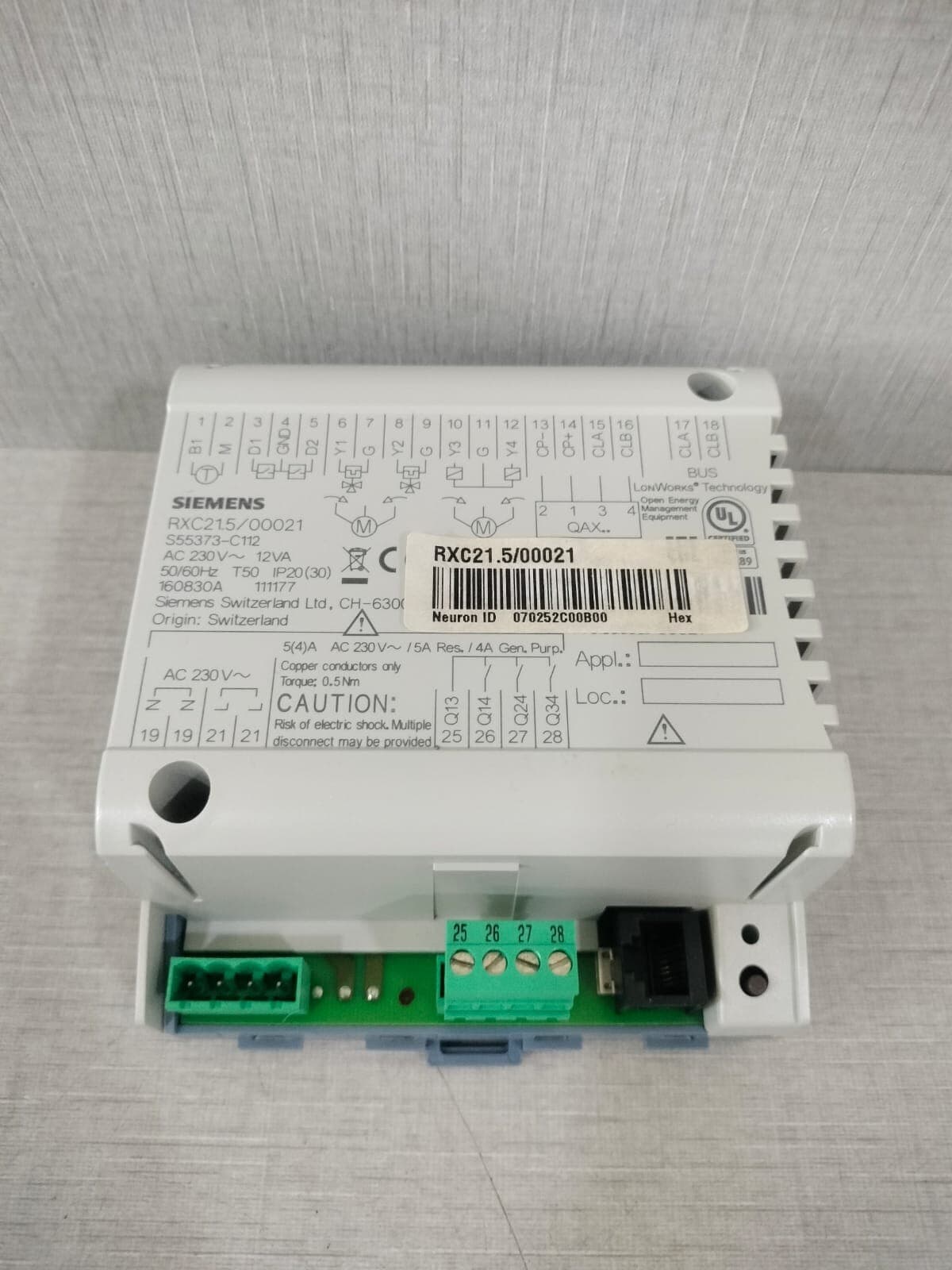 SIEMENS RXC21.5/00021 AC 230V-12VA PANEL CONTROLLER - WITH FILTHY BOX