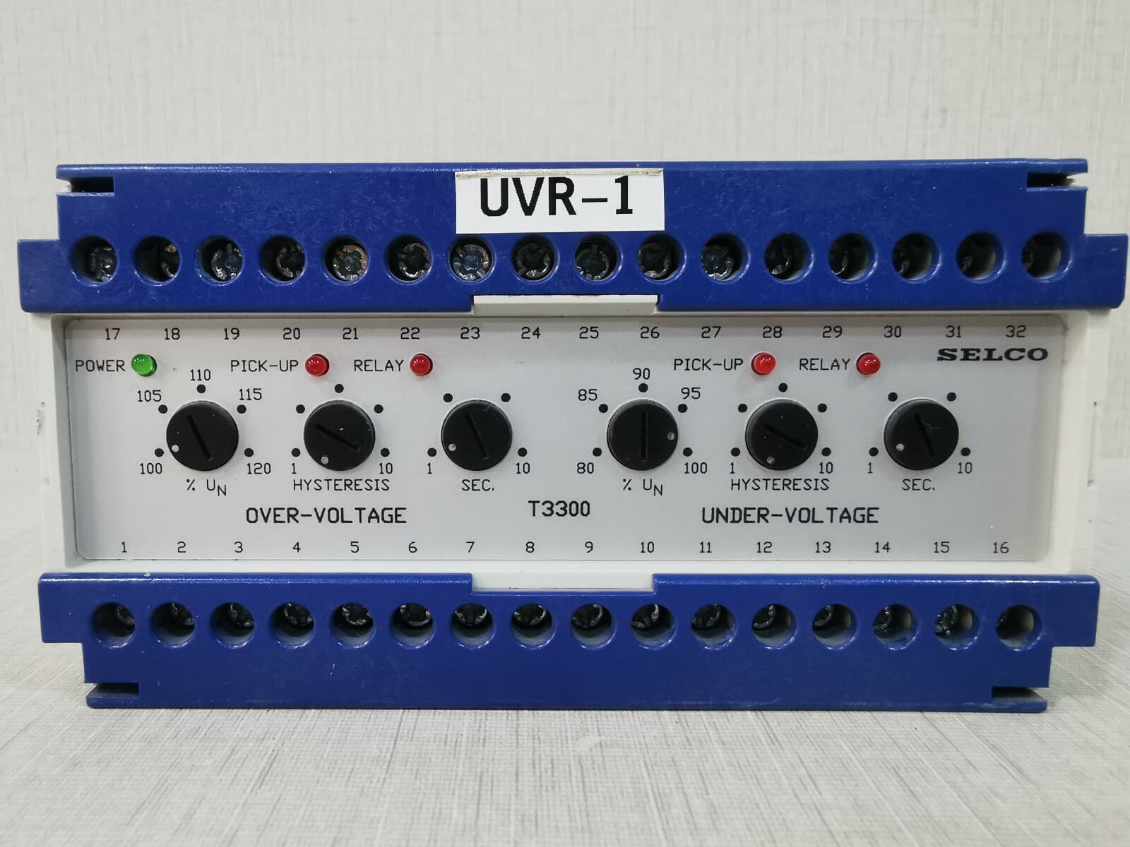 SELCO T3300 3-PHASE VOLTAGE RELAY T3300-03