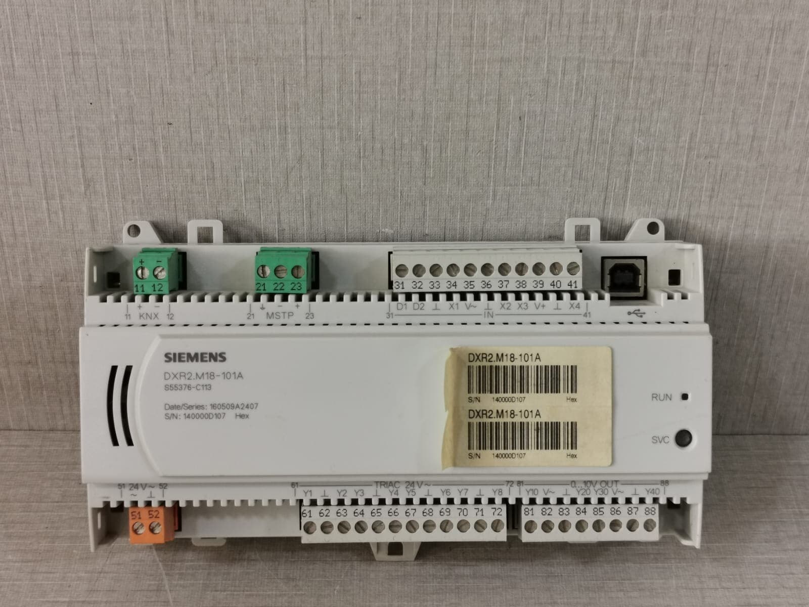 SIEMENS DXR2.M18-101A Compact Room Automation Station