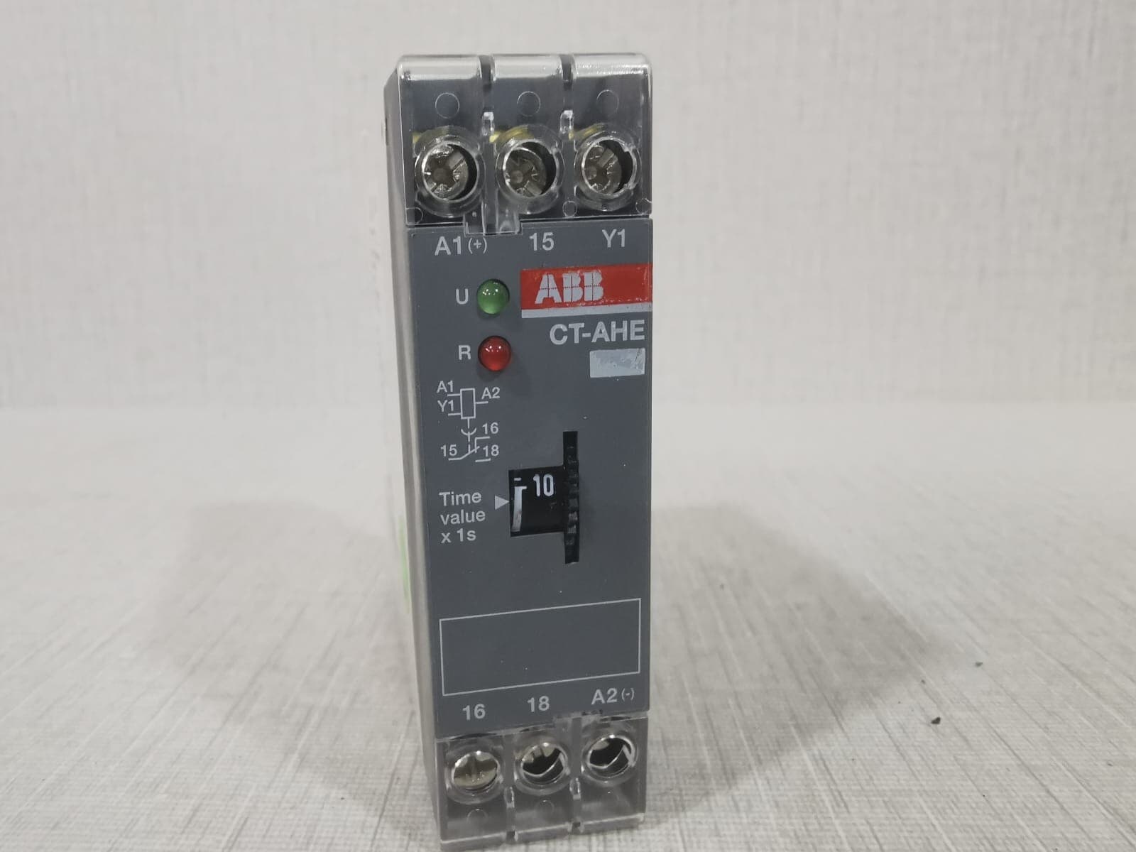 ABB 1SVR550118R1100 CT-AHE OFF DELAY AUXILIARY SUPPLY TIME RELAY