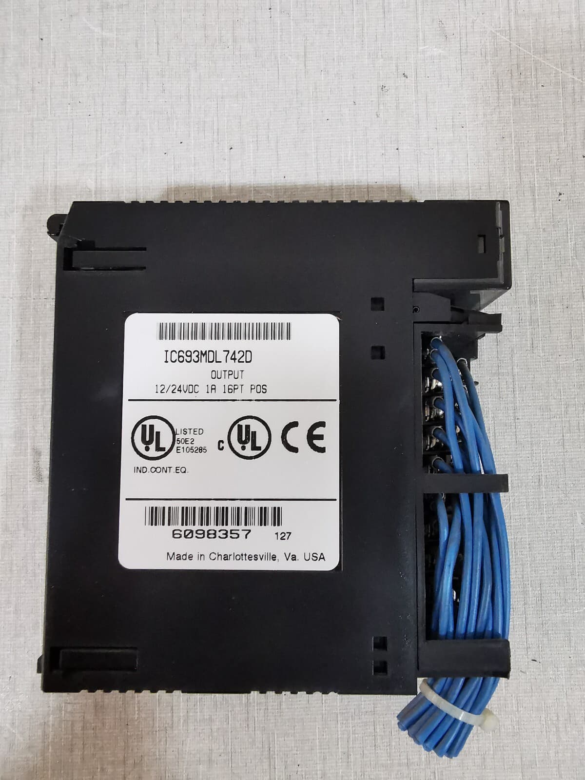 GE Fanuc IC693MDL742D OUTPUT MODULE