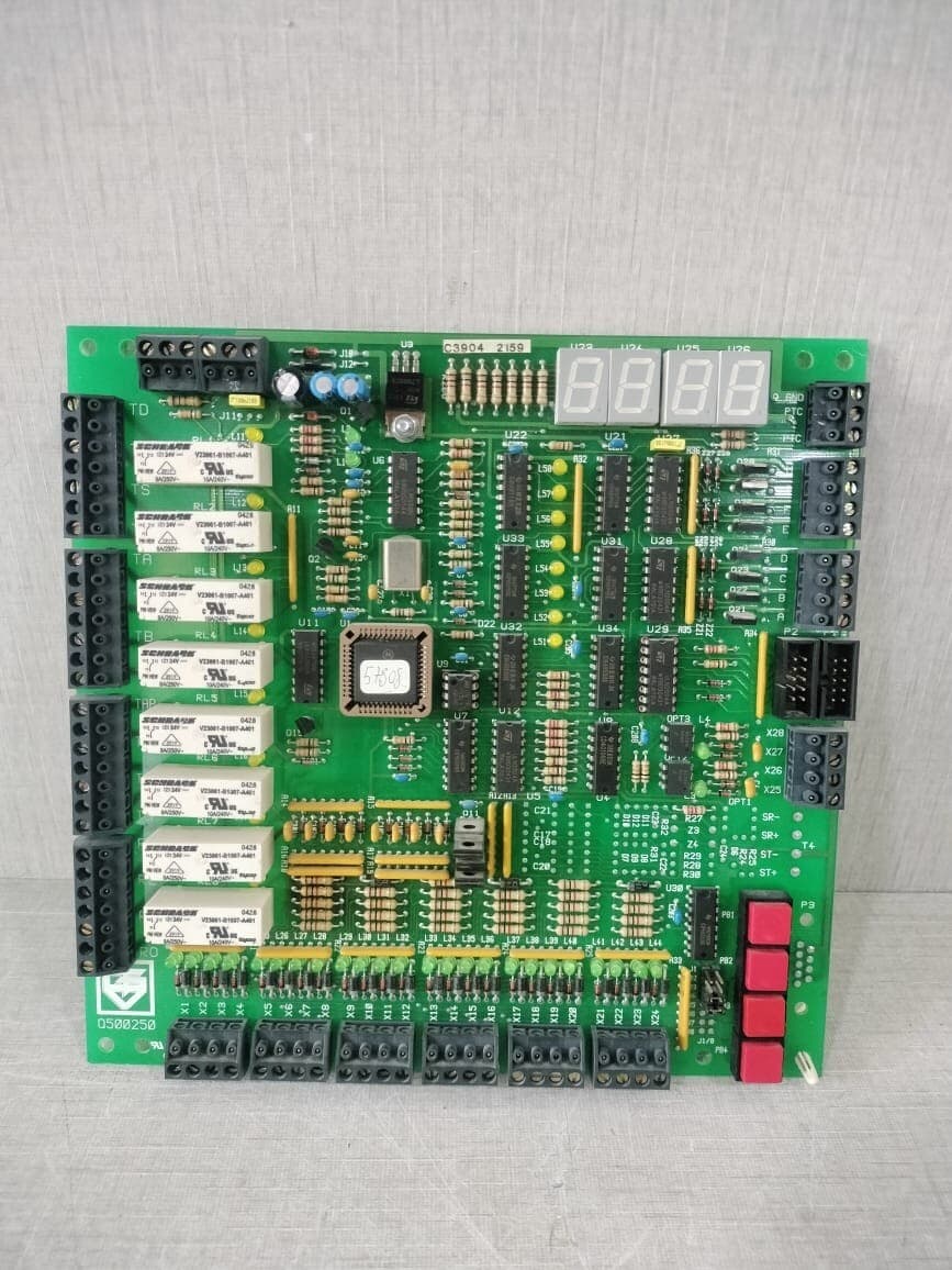 CEEI 39/04 0500250 PCB BOARD