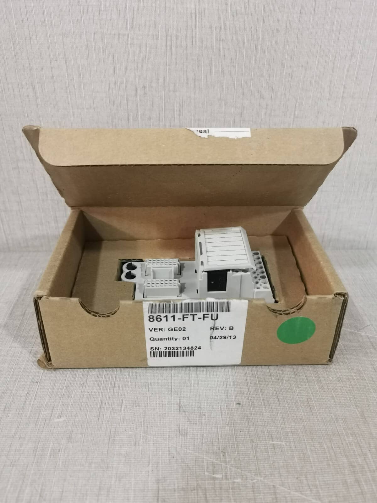 GE Fanuc 8611-FT-FU VER.GE02 REV.B FUSED FIELD TERMINAL