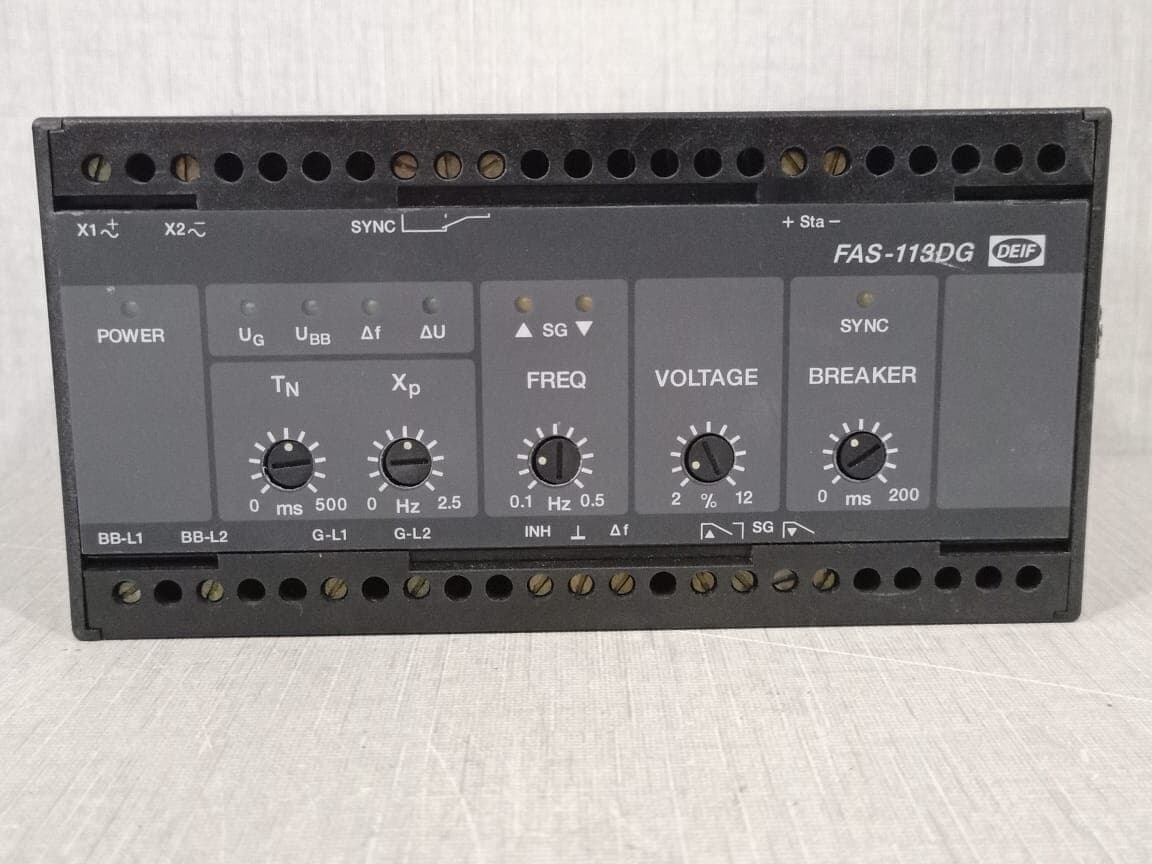 DEIF FAS-113DG 242310.40 Controller Synchronizer 230VAC 400V - W/O FRONT COVER