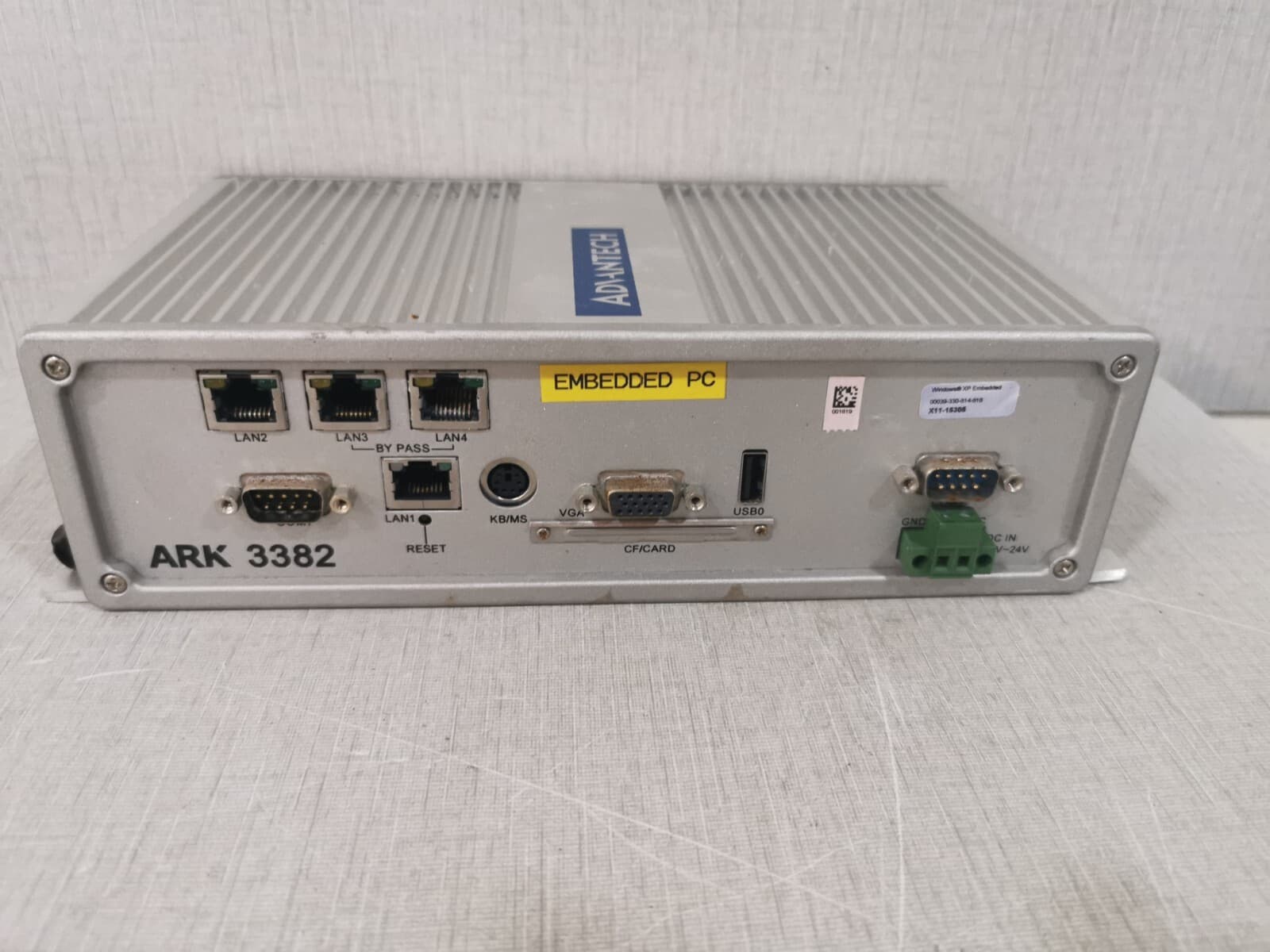 ADVANTECH ARK 3382 COMPACT SYSTEM 12-24VDC