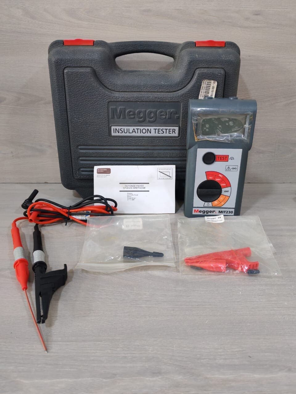 MEGGER MIT230 METER INSULATOR TESTER