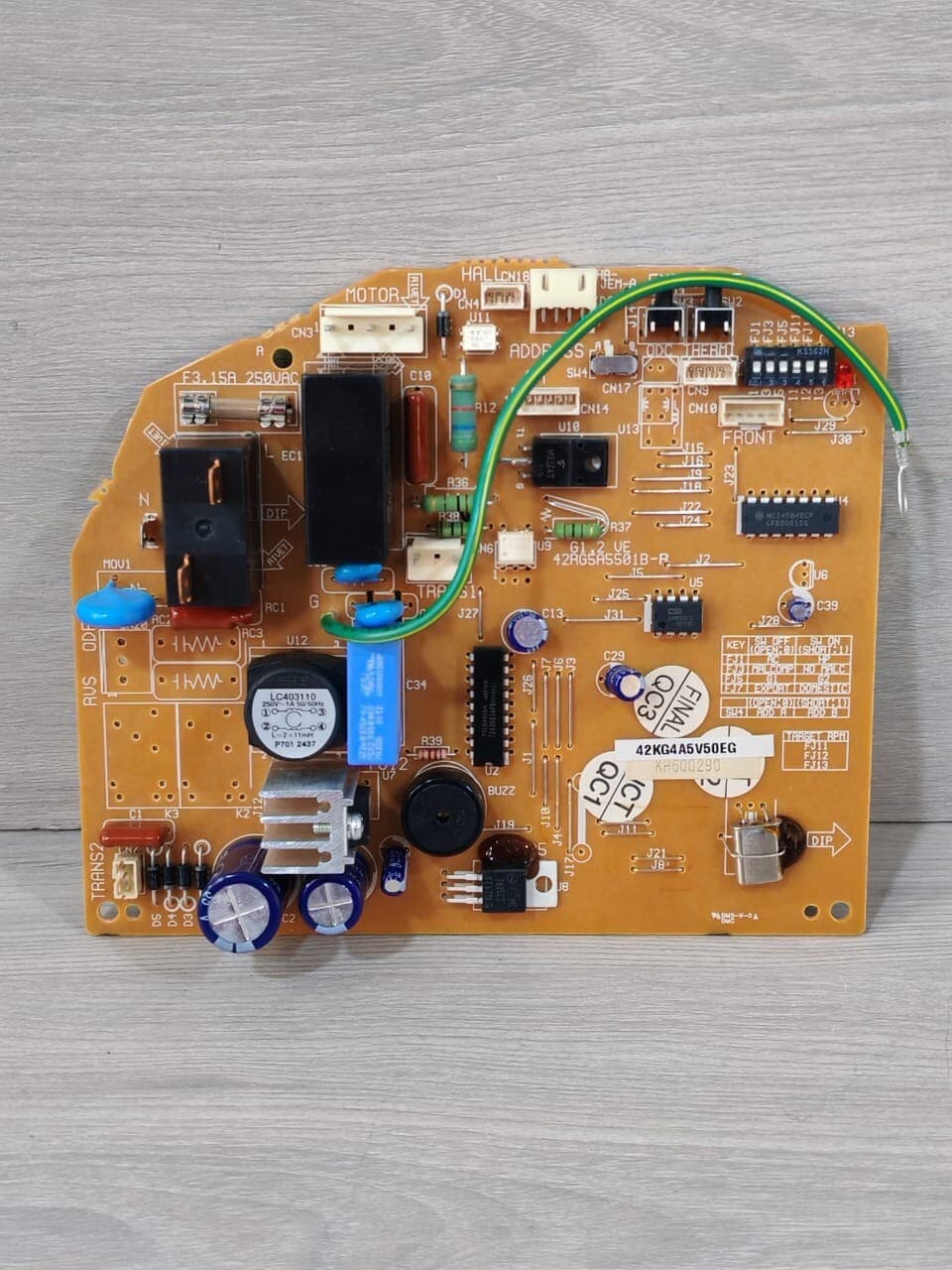 CARRIER 42KG4A5V50EG / 42RG5A5501B-R G1.2.VE CONTROL BOARD