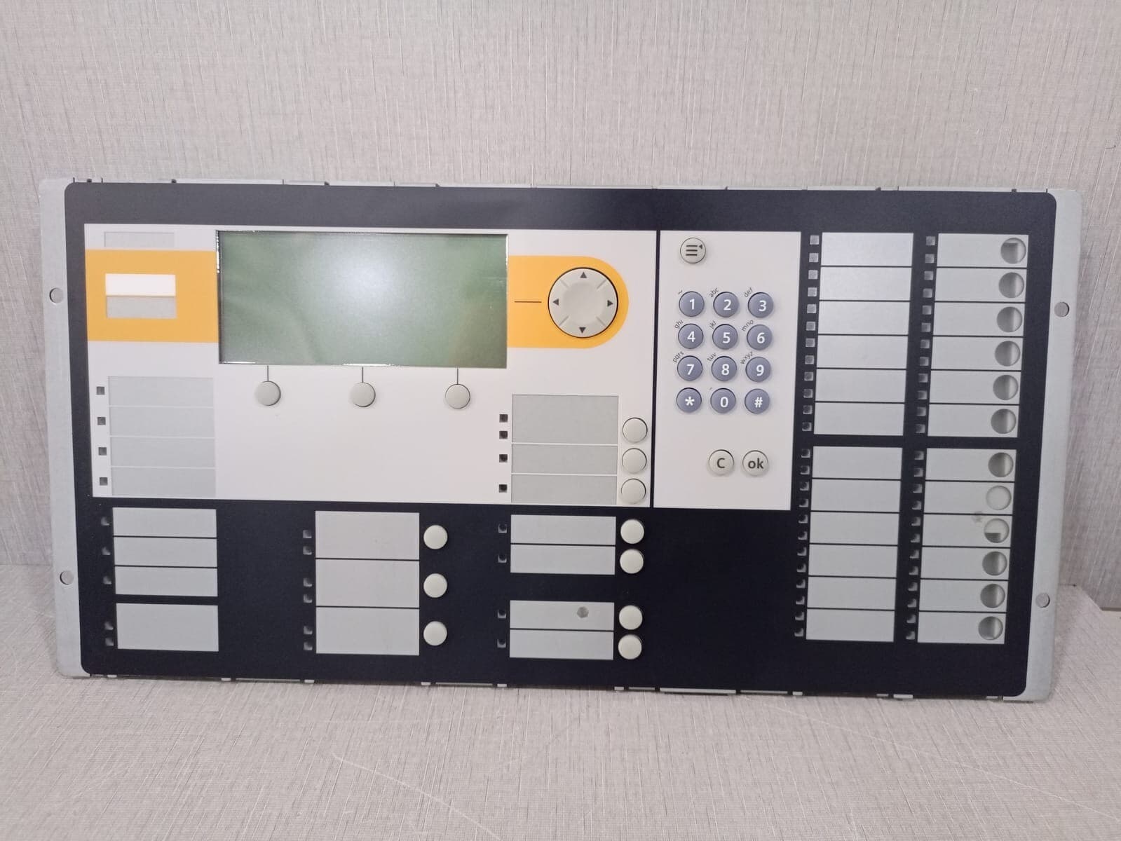 SIEMENS FCM2019-U3 FIRE CONTROL PANEL