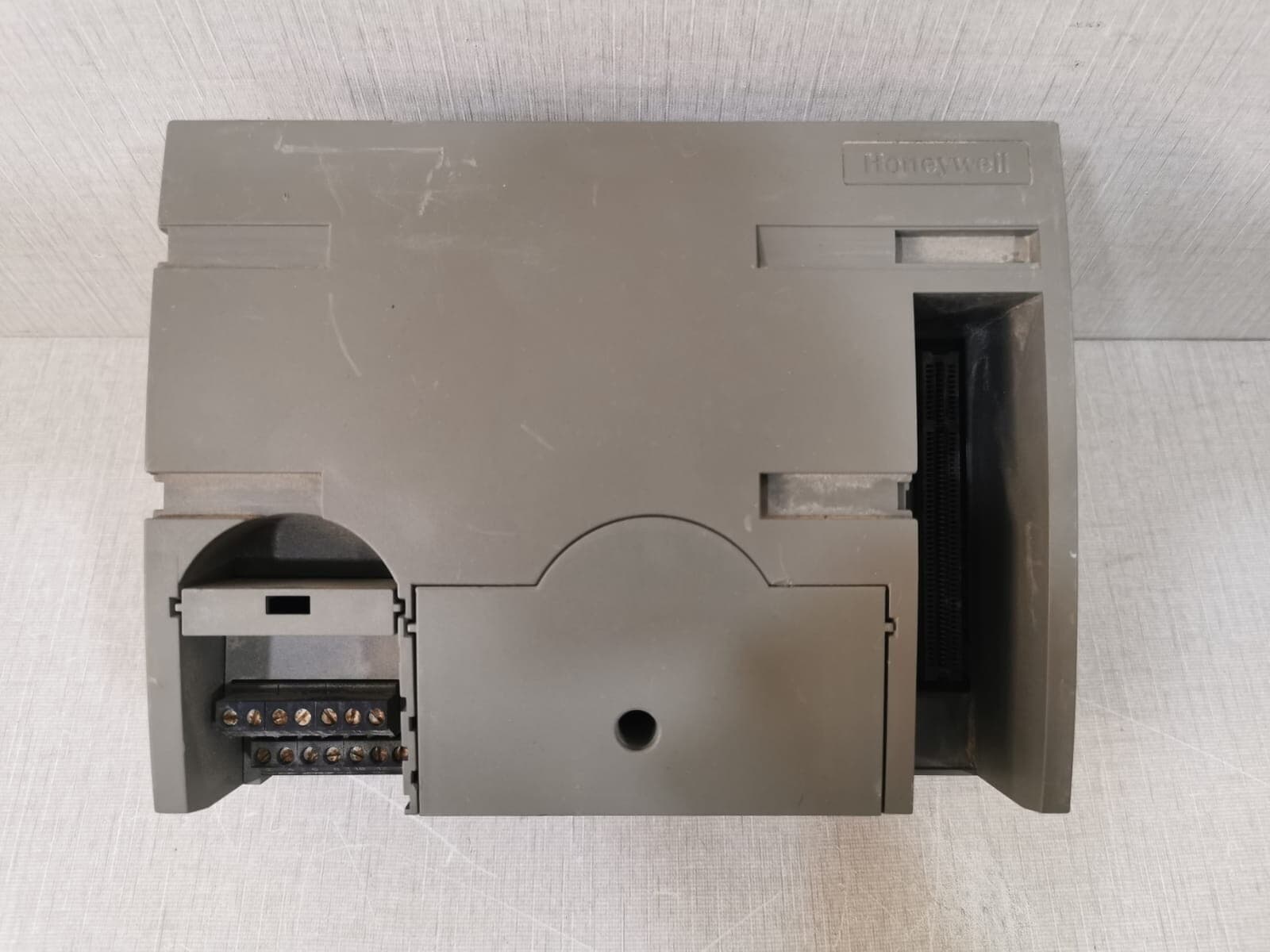 Honeywell XL5010 Programmable Controller