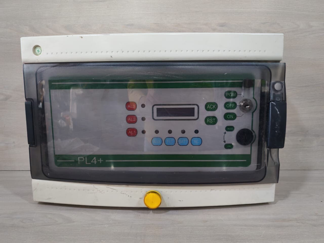 SENSITRON PL4+ STPL4+ AXL20W36-0127 TP5001 GAS CONTROL PANEL IP65