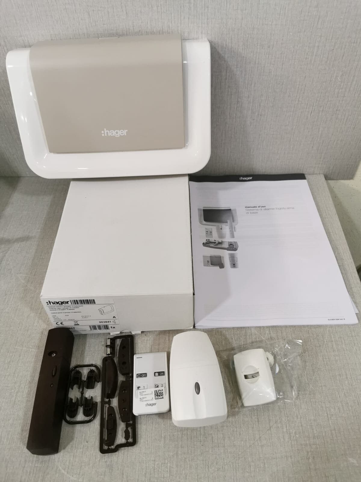 Hager RLC001T Kit Central Radio Hager Logisty Alma Series