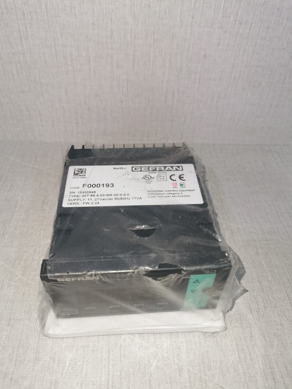Gefran F000193 Indicator/Alarm Unit for Temperature & Linear Inputs