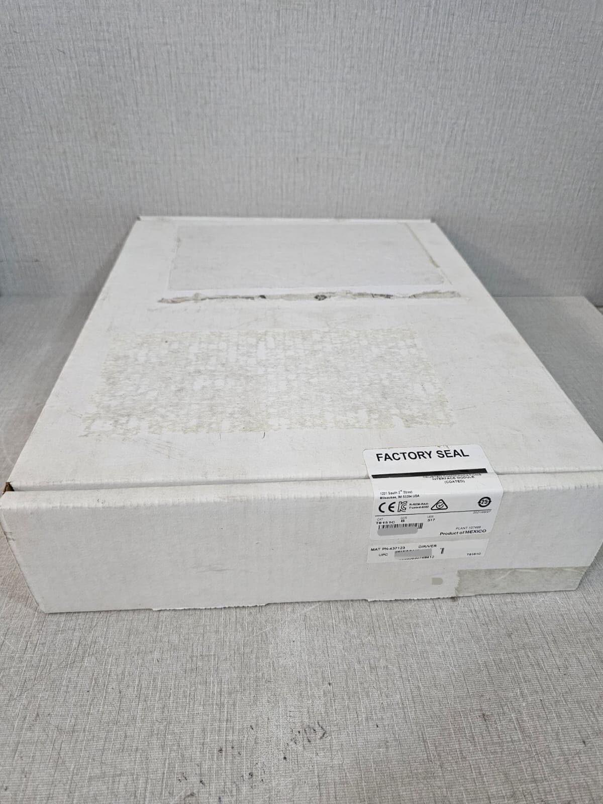 Rockwell Automation T8151C SerB Ver S17 Trusted Comms. Interface Module Sealed