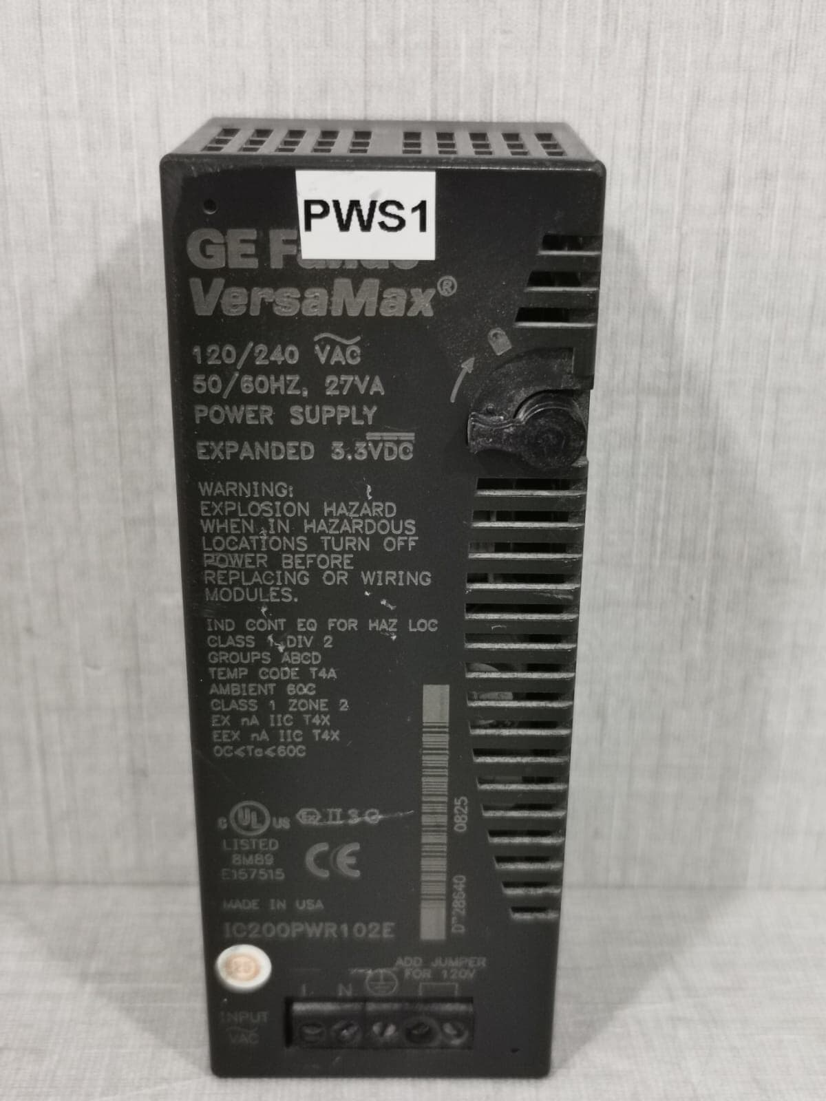 GE Fanuc VersaMax IC200PWR102E POWER SUPPLY 120/240VAC