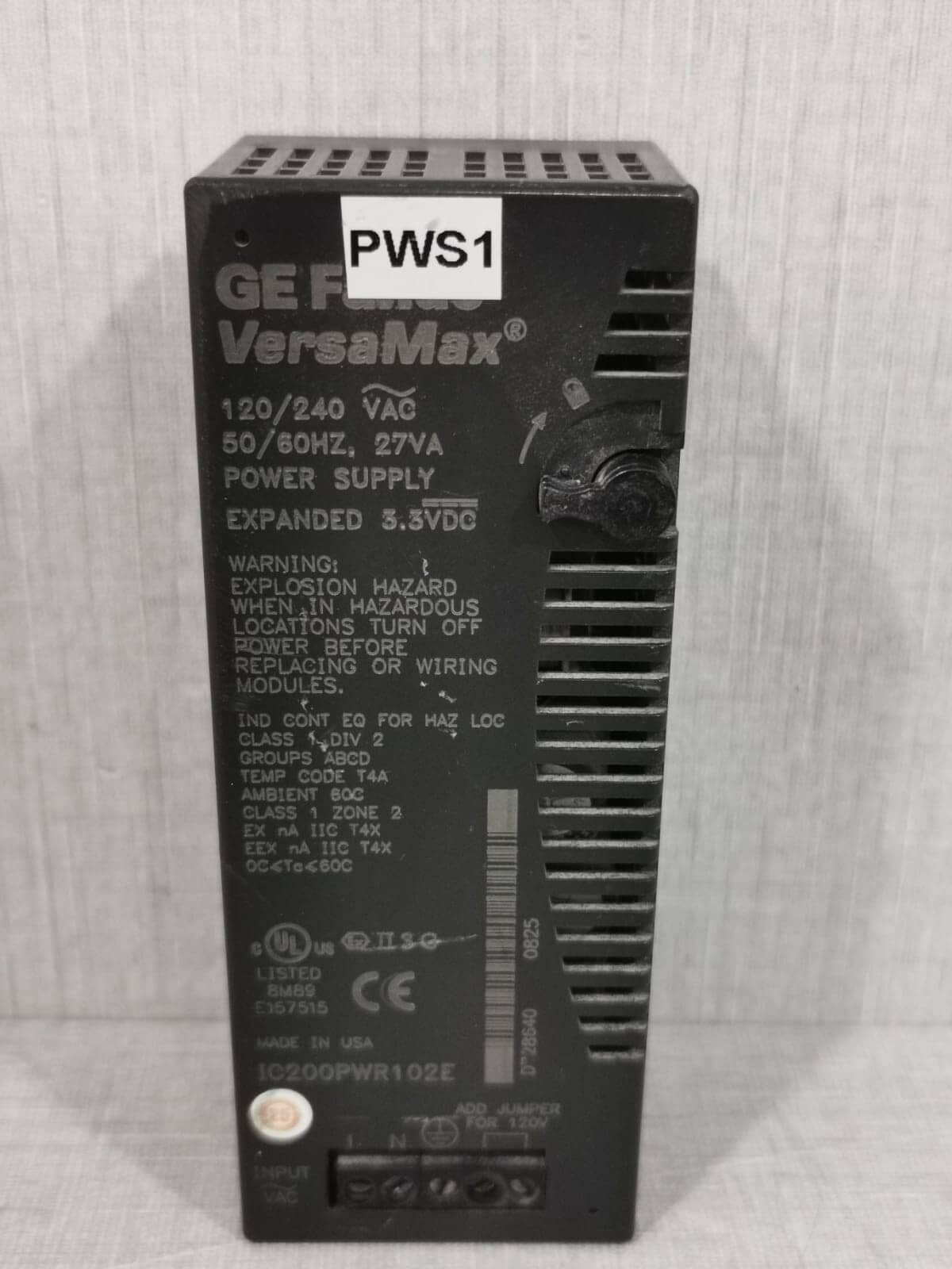 GE Fanuc VersaMax IC200PWR102E POWER SUPPLY 120/240VAC