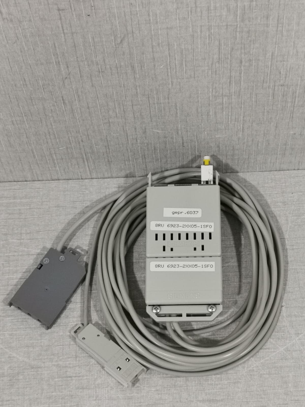 SIEMENS 8RU 6923-2XX05-1SF0 MOSAIK SYSTEM M CONNECTOR