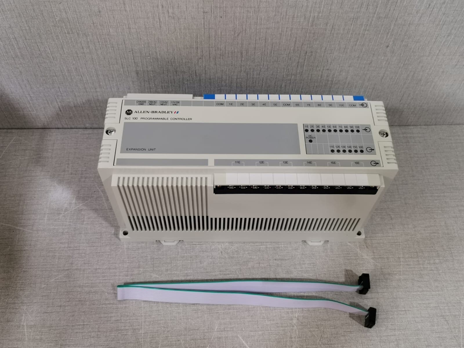 Allen Bradley 1745-E103 Ser. B SL 100 Programmable Controller
