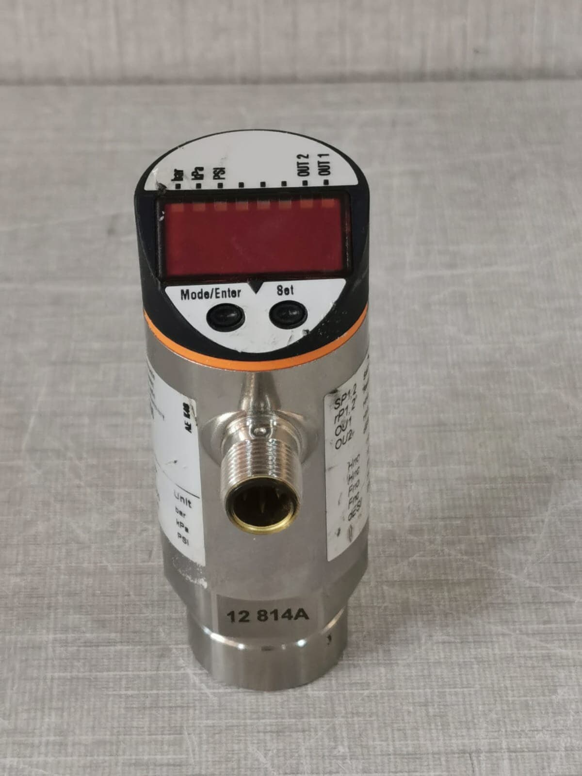 IFM Electronic PN7006 PRESSURE SENSOR SWITCH W/ DISPLAY