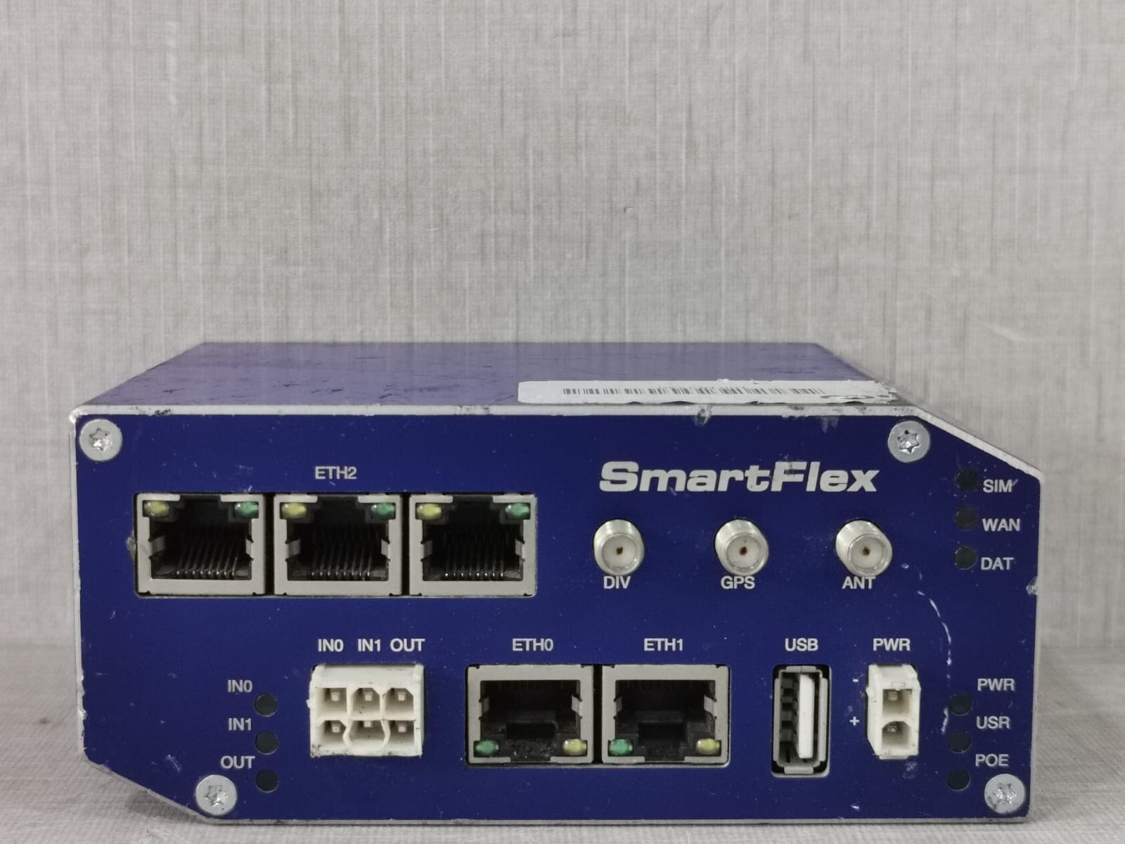 SMARTFLEX BB-SR30308120-SWH INDUSTRIAL CELLULAR ROUTER