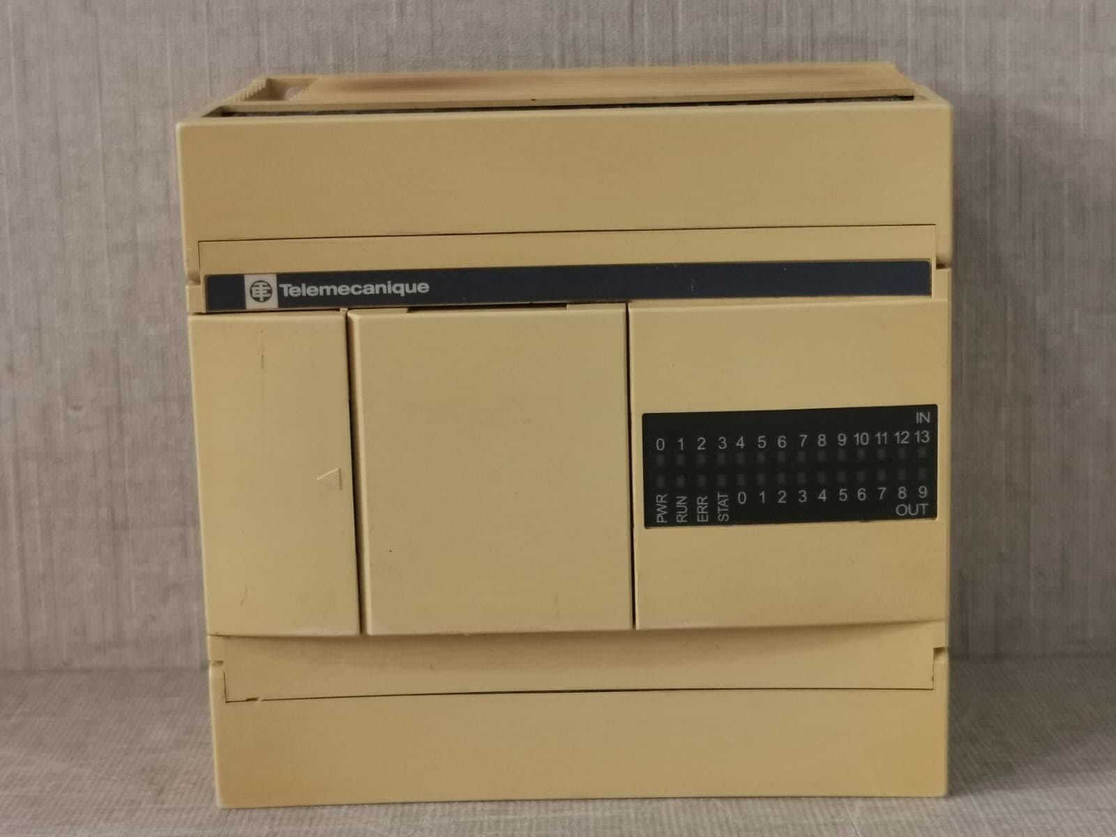Telemecanique By Schneider TWDLCAA24DRF Compact Base PV:13 SV:4.20 RL:17