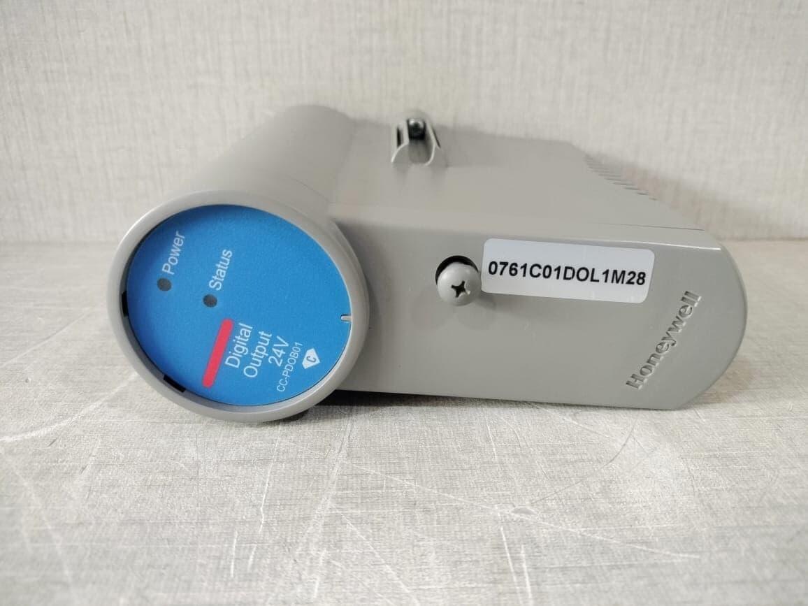 Honeywell CC-PDOB01 Digital Output 24V P/N: 51405043-175 ( FW: G, HW: G )