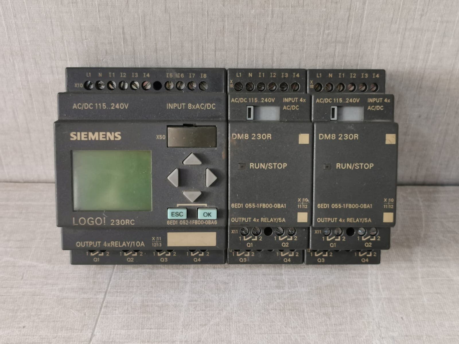 SIEMENS LOGO 230RC, 6ED1 052-1FB00-0BA6 WITH 2PCS. DM8 230R, 6ED1 055-1FB00-0BA1