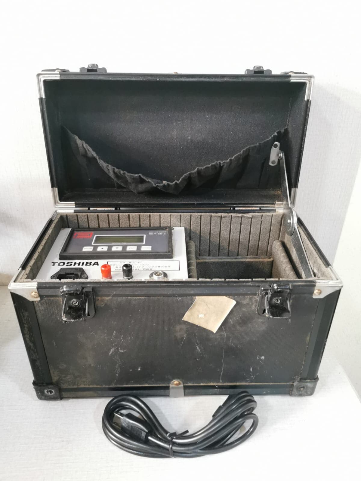 TOSHIBA SF6 GAS MOISTURE METER SERIES 5 MTS5-PT WITH CABLE ONLY
