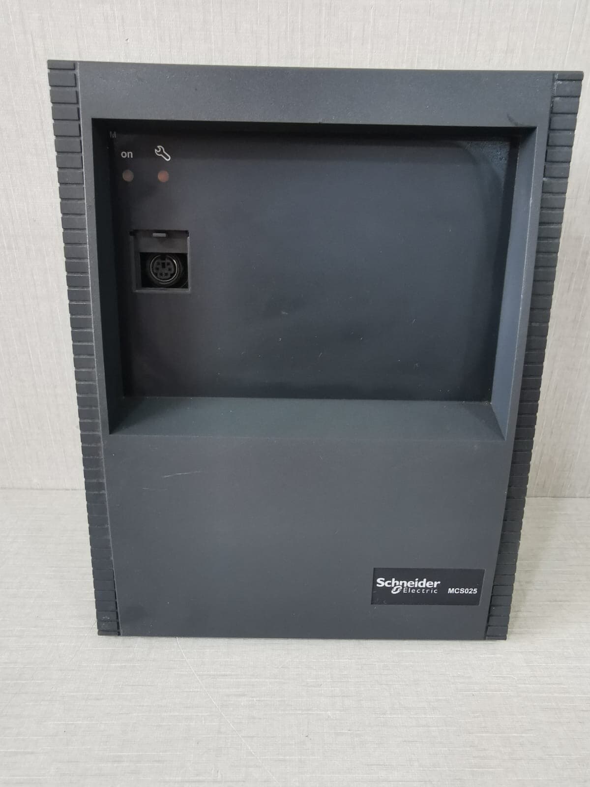 SCHNEIDER ELECTRIC MCS025 59712 SYNCHROCHECK MODULE CONTROLLER SYNCHROMISME