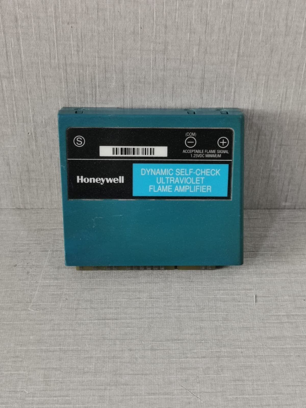 HONEYWELL R7886A1001 FLAME FAILURE RESPONSE TIME ULTRAVIOLET AMPLIFIER