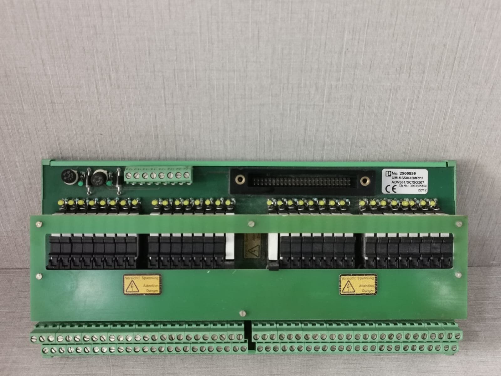 PHOENIX CONTACT 2900899 MULTIPLE RELAY MODULE UM-KS50/32MR/1/ADV551/SC/SO27