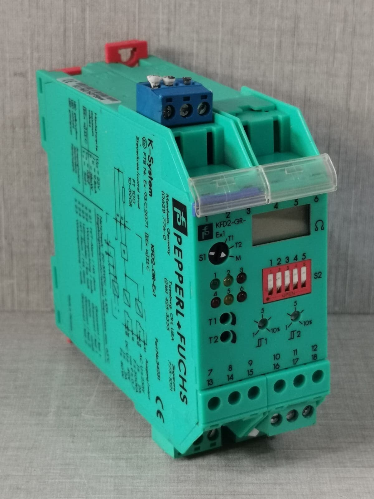 PEPPERL & FUCHS KFD2-GR-EX1 PN- 34231 TEMPERATURE CONVERTER