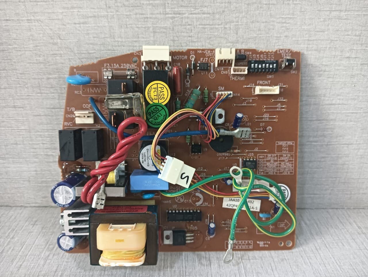 CARRIER 42QP5A5501G-R P-SERIES BOARD JAA10 A/S 42QP4B5850J1A-S