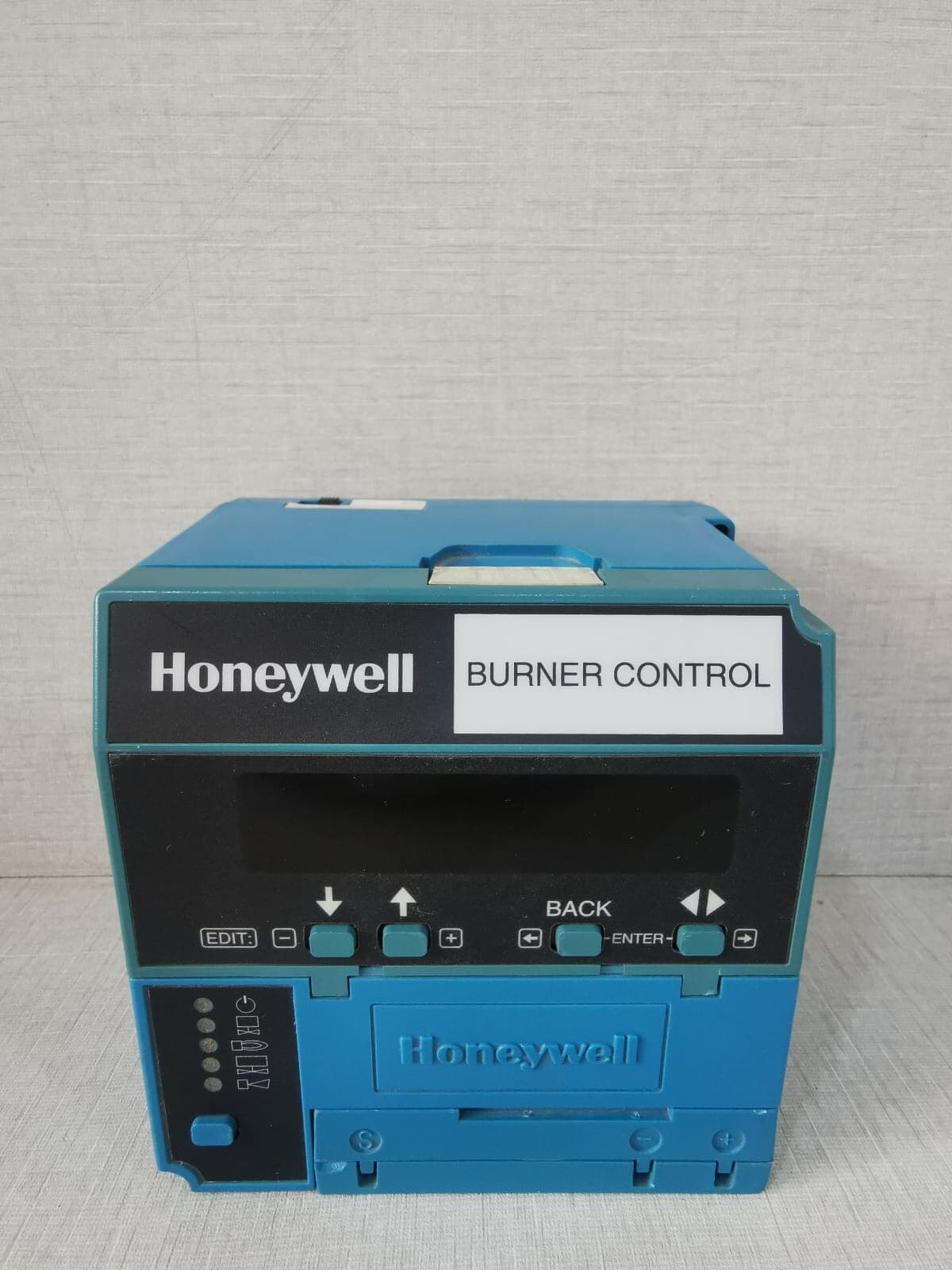 HONEYWELL CE-63AP3070/1 BURNER CONTROL