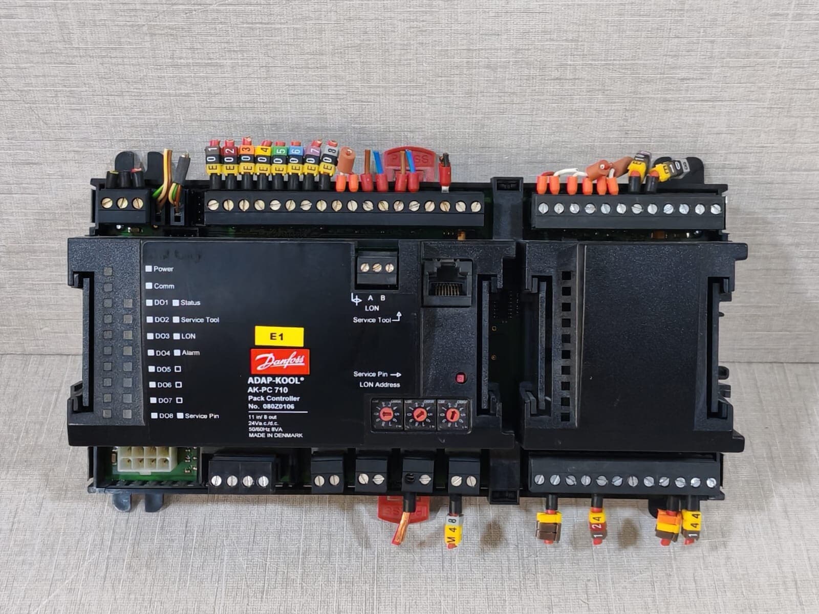 Danfoss ADAP-KOOL AK-PC 710 Pack Controller 080Z0106