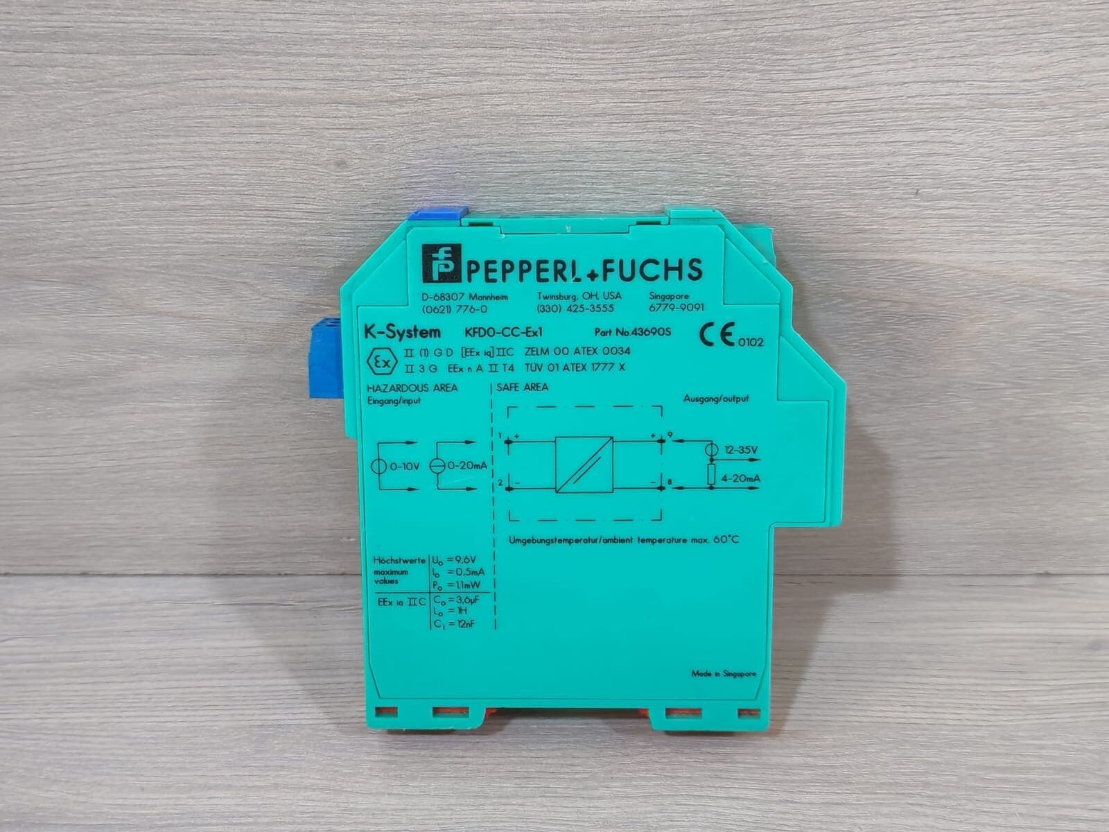 PEPPERL+FUCHS KFD0-CC-EX1 CURRENT/VOLTAGE CONVERTER 43690S- WITH DENTS