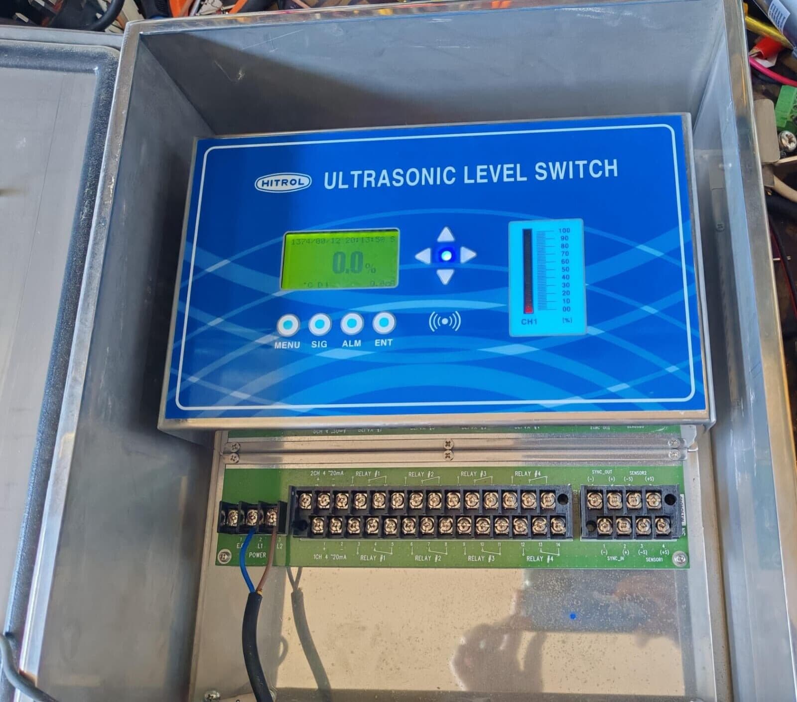 HITROL ULTRASONIC LEVEL SWITCH HUT-2000S AC 90 TO 240V