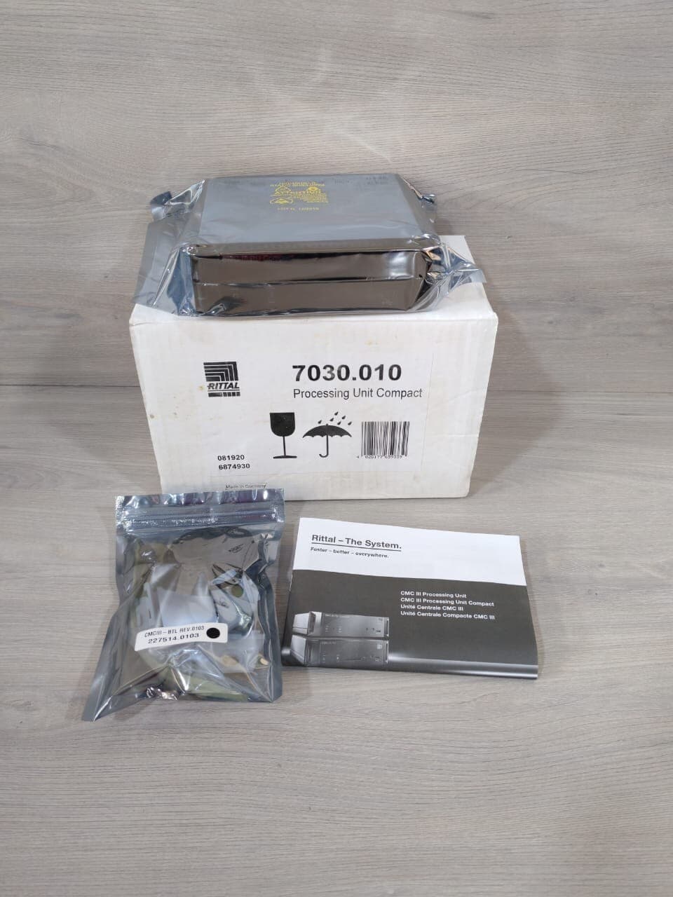 Rittal CMC III Processing Unit Compact DK 7030.010
