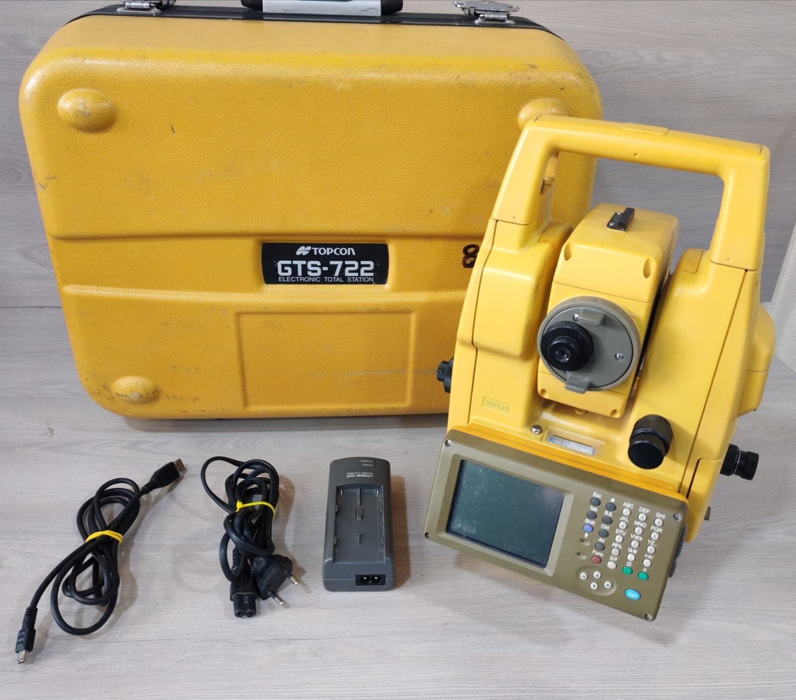 TOPCON GTS-722 TOTAL STATION SURVEYING INSTRUMENTS