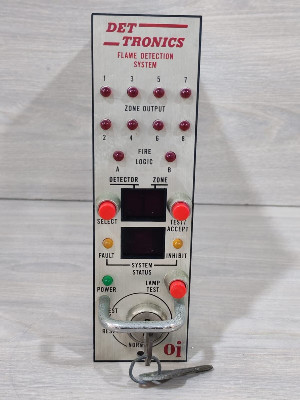 DET TRONICS R7494 B5001 UV/IR CONTROLLER 003955-003 REV.A 8ZONE 8 CHANNEL