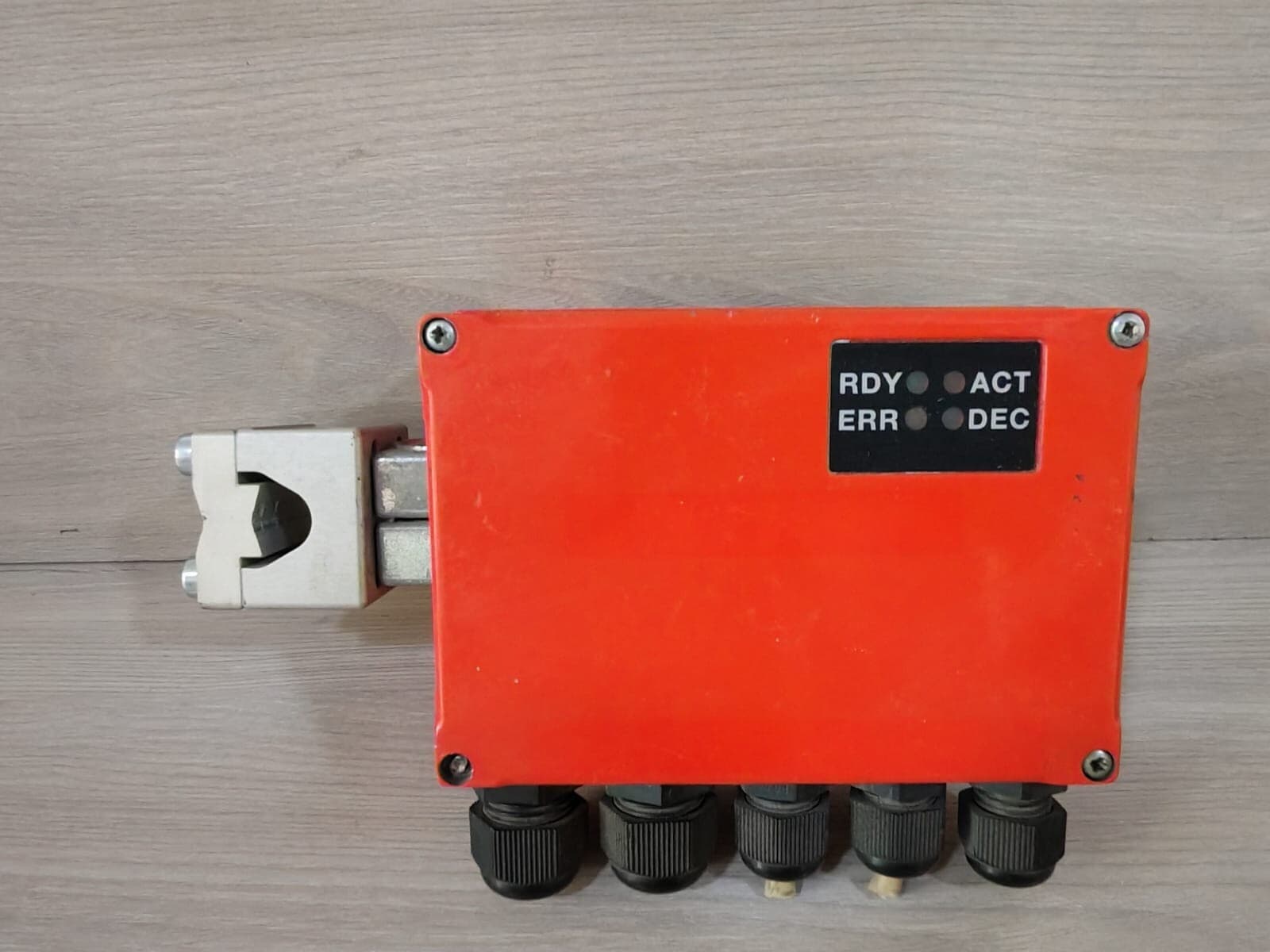 LEUZE MA 1O 100 MODULAR CONNECTION UNIT 50026110 V 1.07