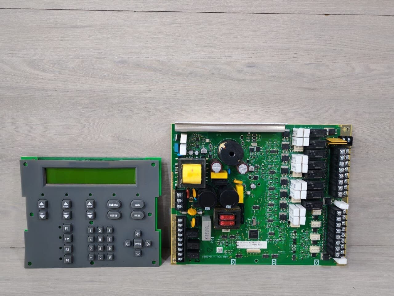 HONEYWELL IFP-2100 WITH FIRE PANEL LCD ANNUNCIATOR & INTERNAL KEYPAD 06897-PCA