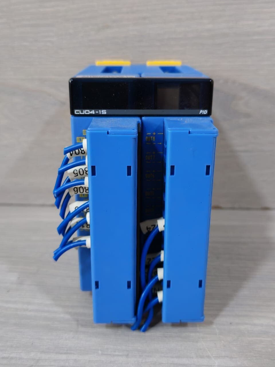 YOKOGAWA F3CU04-1S REV.08.13 TEMPERATURE PID CONTROL