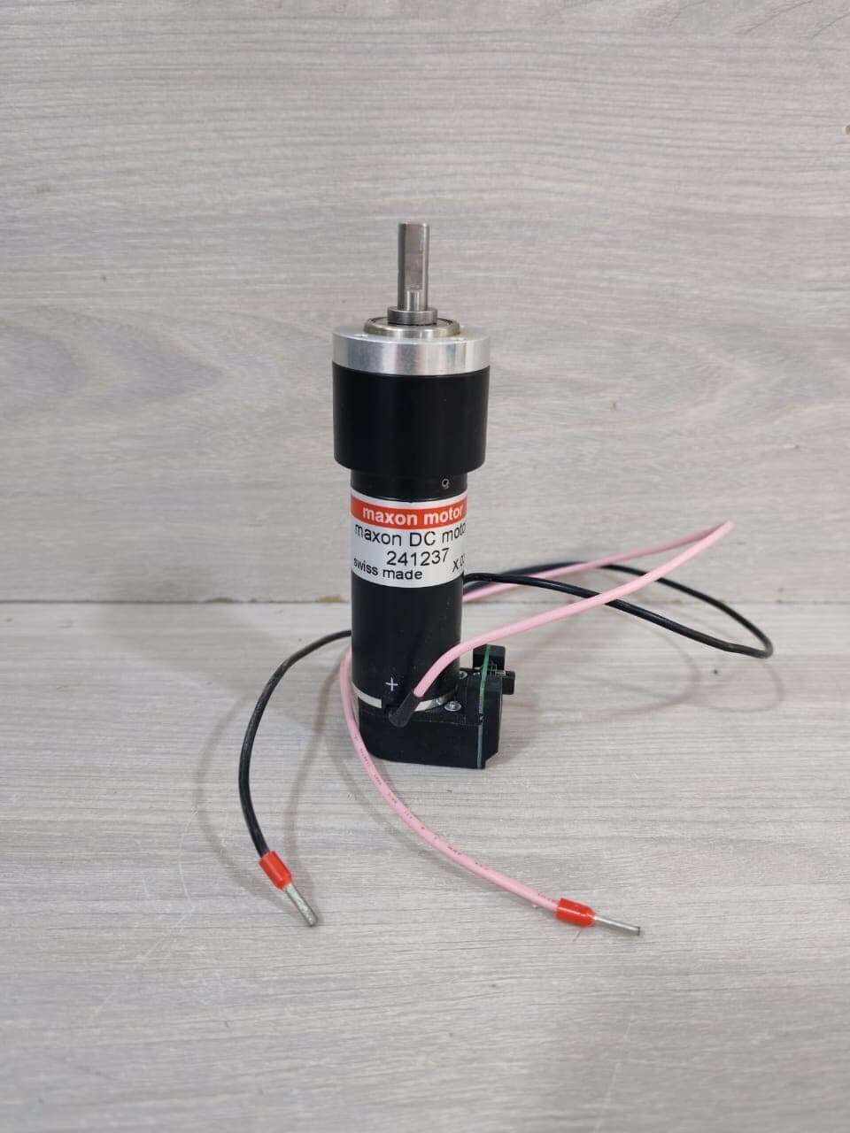 MAXON MOTOR 241237 DC MOTOR SWISS MADE X 03