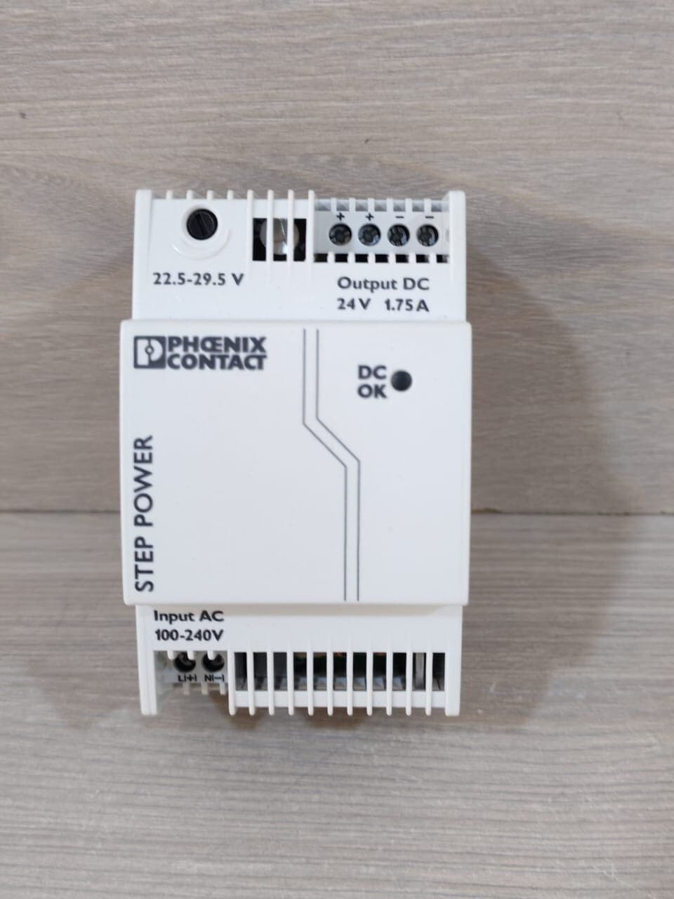 Phoenix Contact STEP-PS/1AC/24DC/1.75 Power Supply 2868648