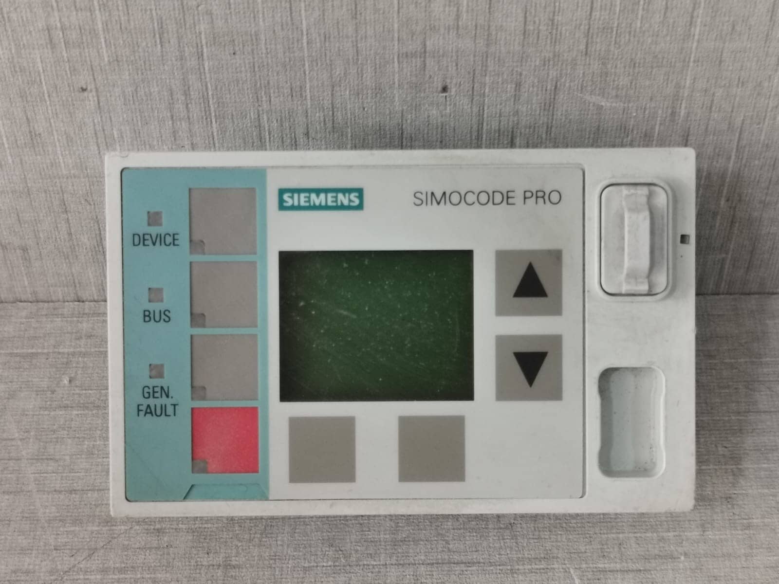 Siemens 3UF7210-1AA00-0 operator Panel with Display