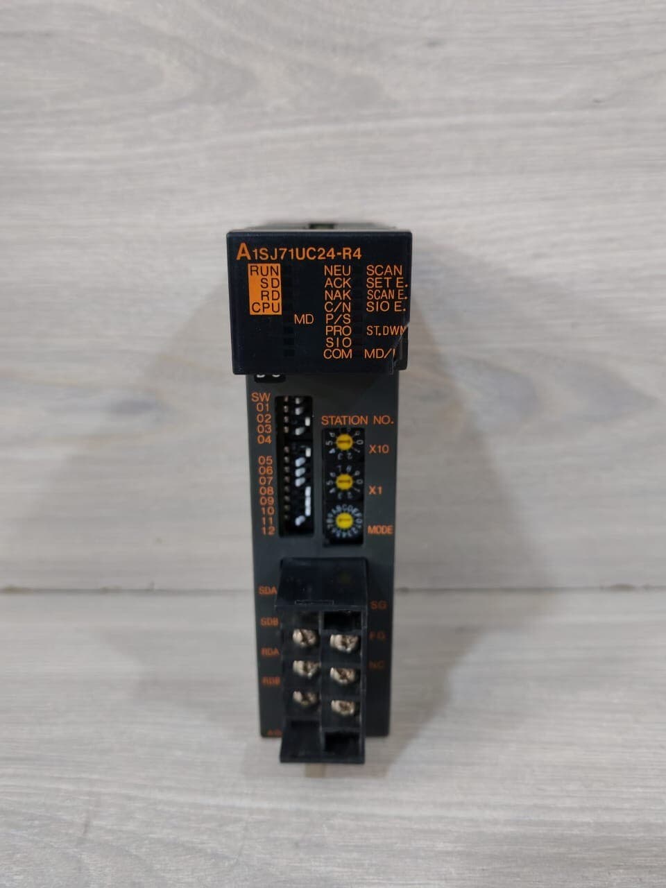 MITSUBISHI A1SJ71UC24-R4 RS-422/RSS-485 COMMUNICATION MODULE