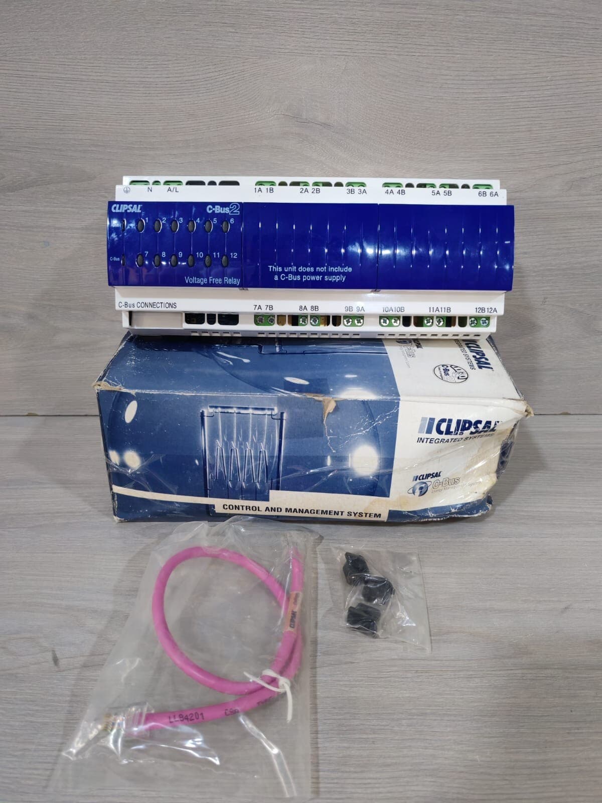 CLIPSAL C-BUS2 L5512RVF/L5512RVFP 12 CH VOLTAGE FREE RELAY MFG-2005- FILTHY BOX