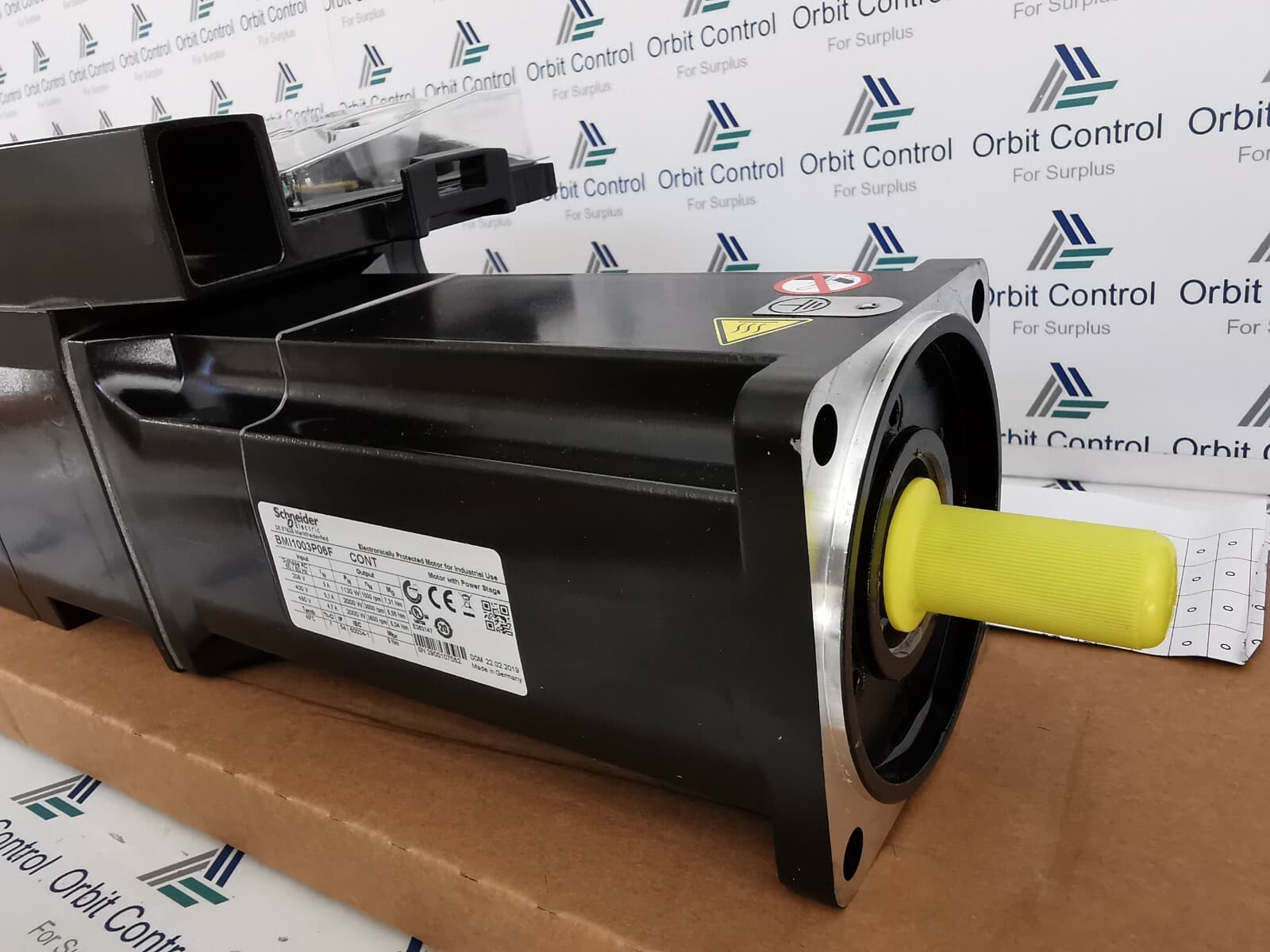 Lexium BMI Schneider Electric BMI1003P06F 2.2 kW Servo Motor, 3600 rpm