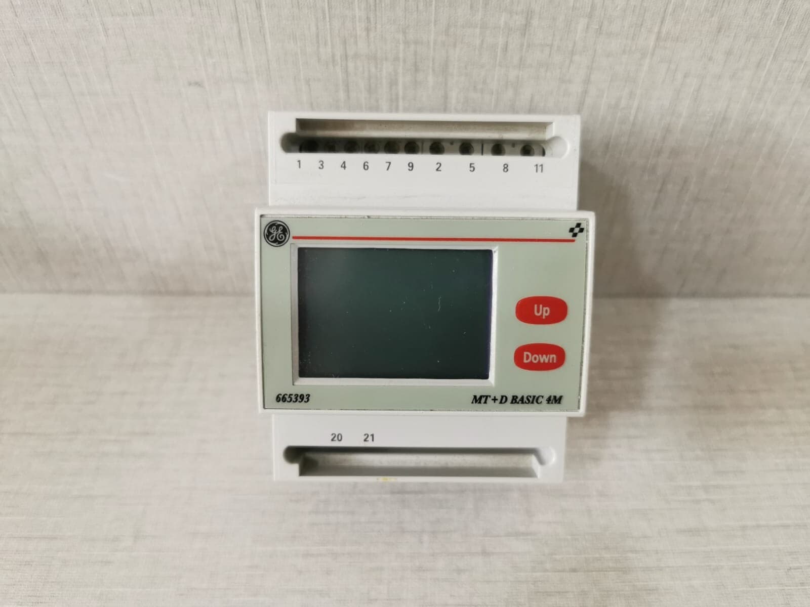 GE 665393 MT+ D Basic 4M Multimeter Digital