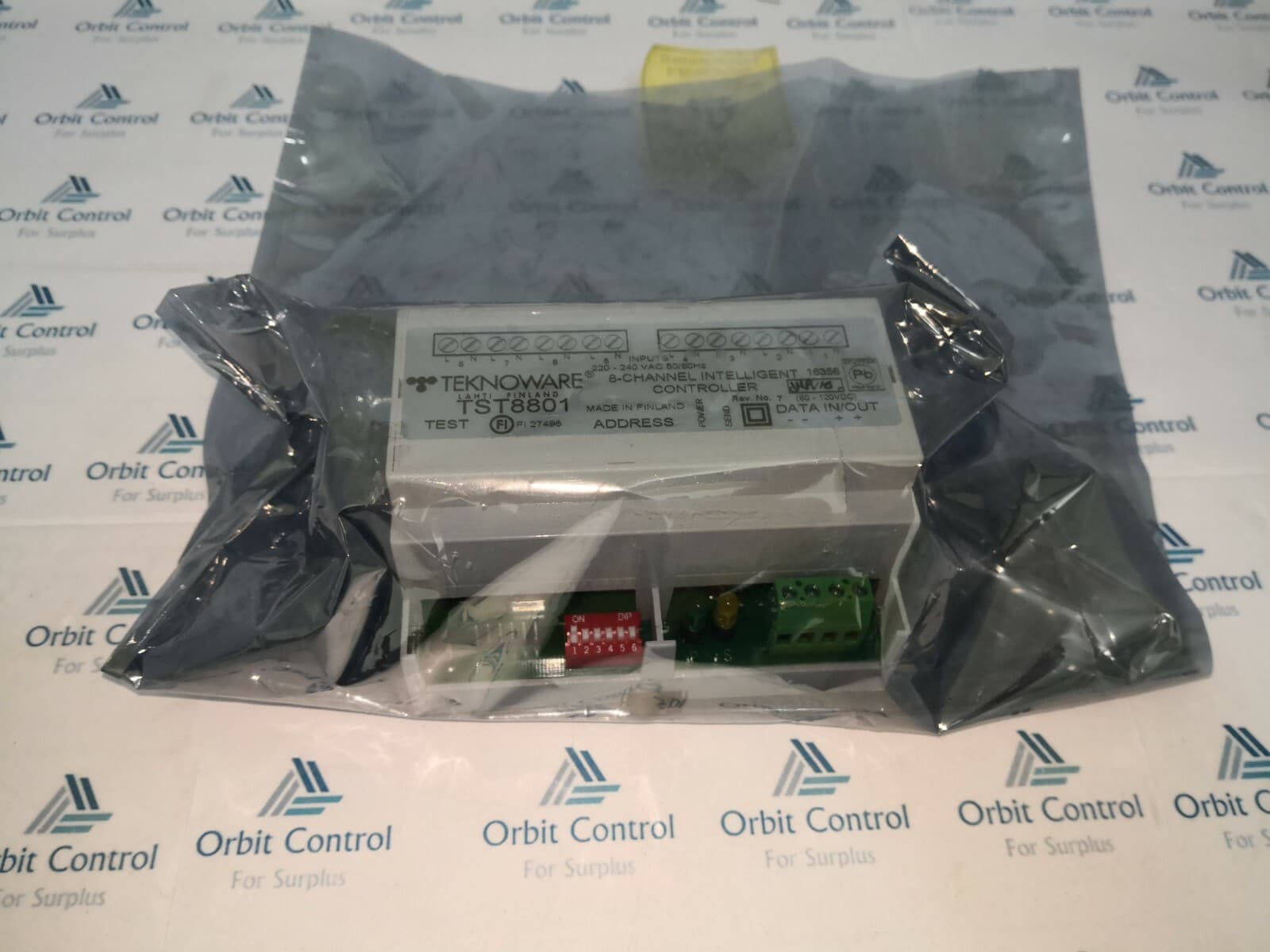 TEKNOWARE TST8801 / 8- CHANNEL INELLIGENT CONTROLLER